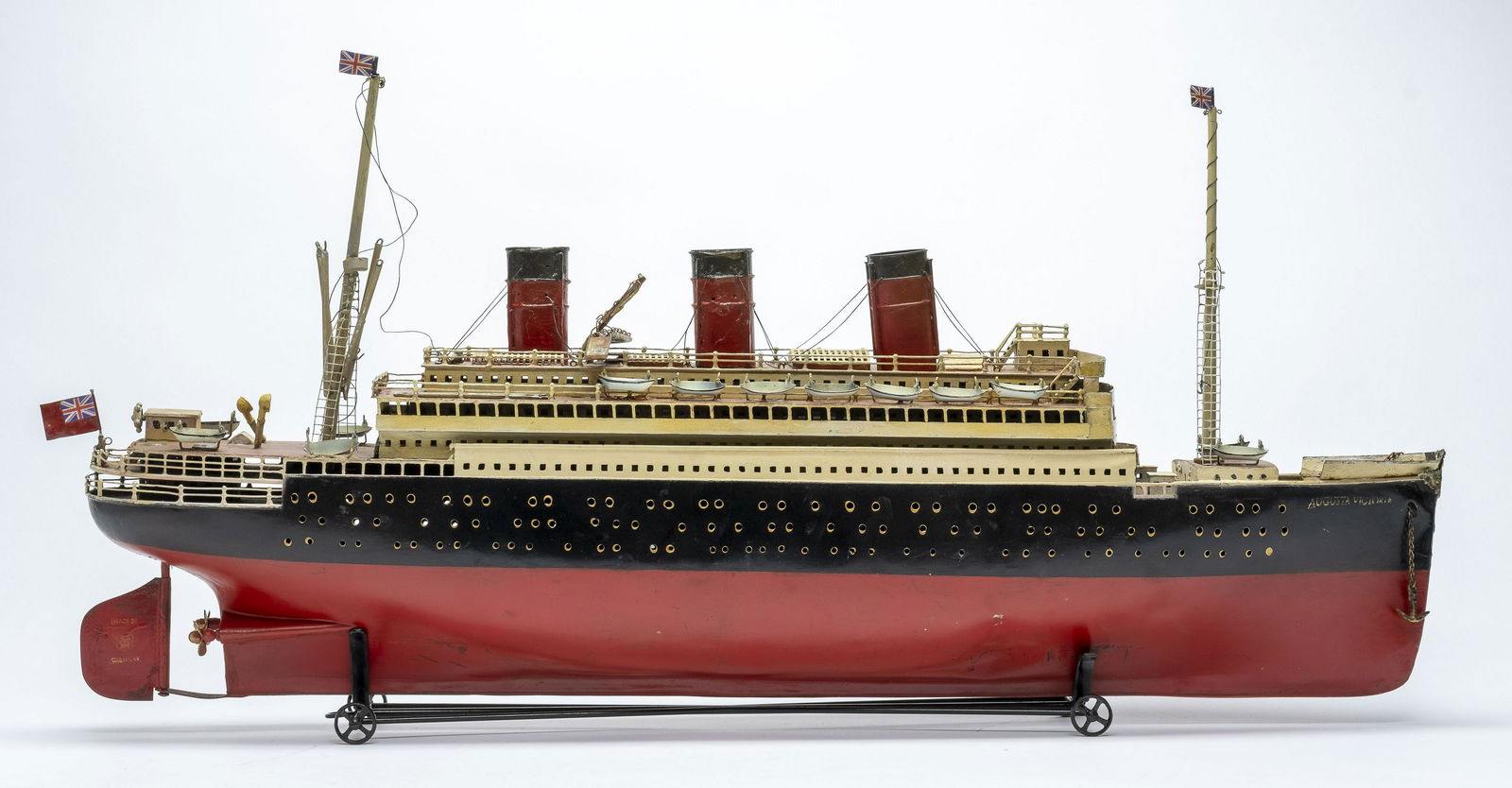 Marklin "Augusta Victoria" Ocean Liner (1 of 16)
