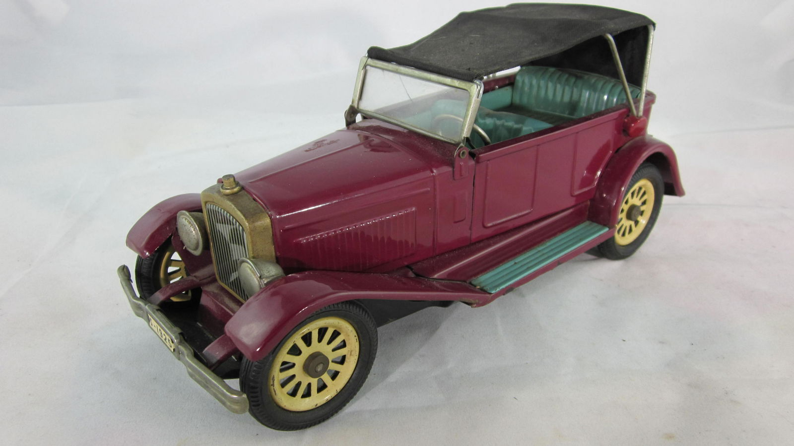 Japanese Tinplate 1925 Cloth Top Roadster. (1 of 1)