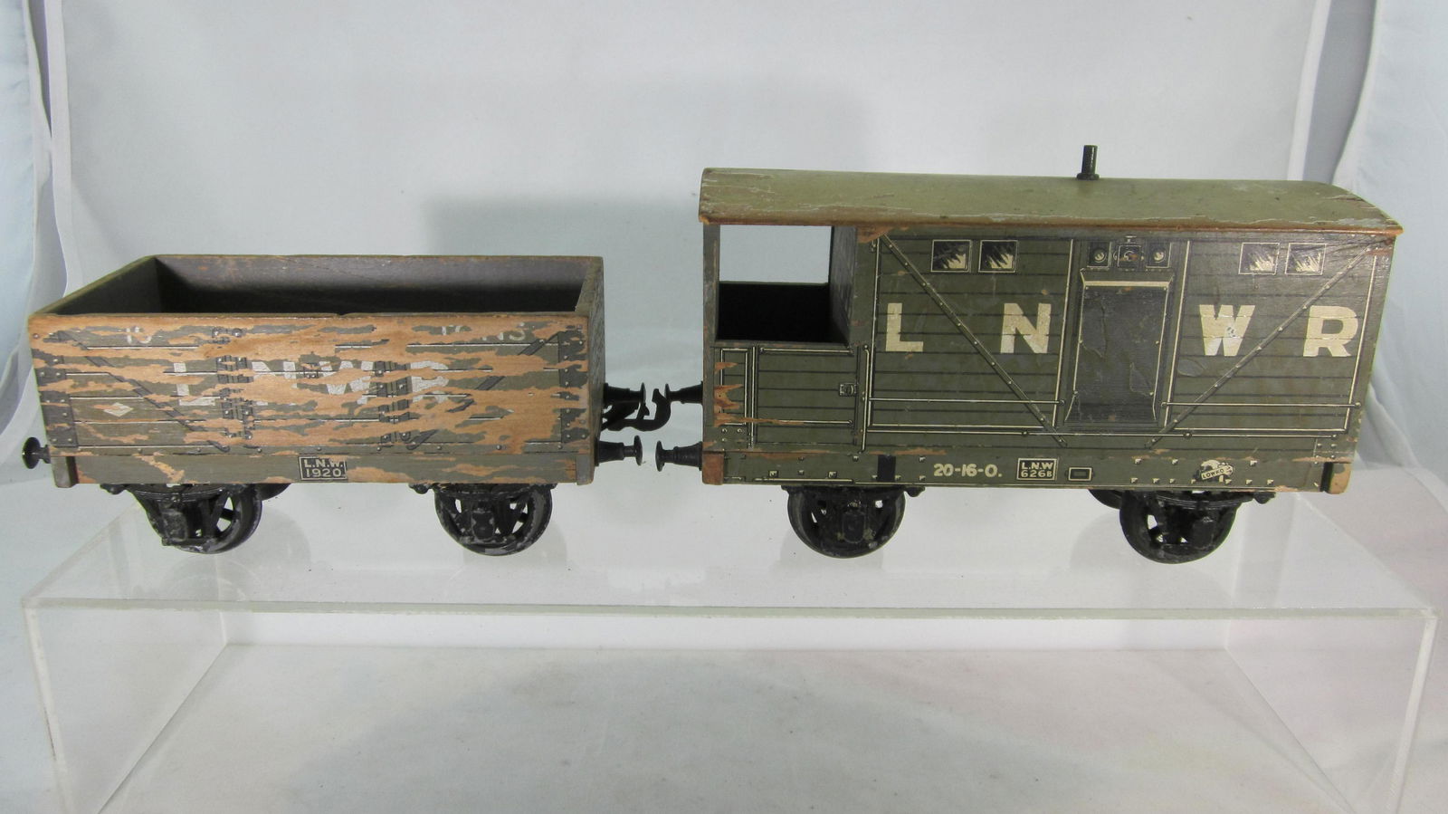 Bassett-Lowke Gauge 1 Gondola & Baggage Car. (1 of 1)