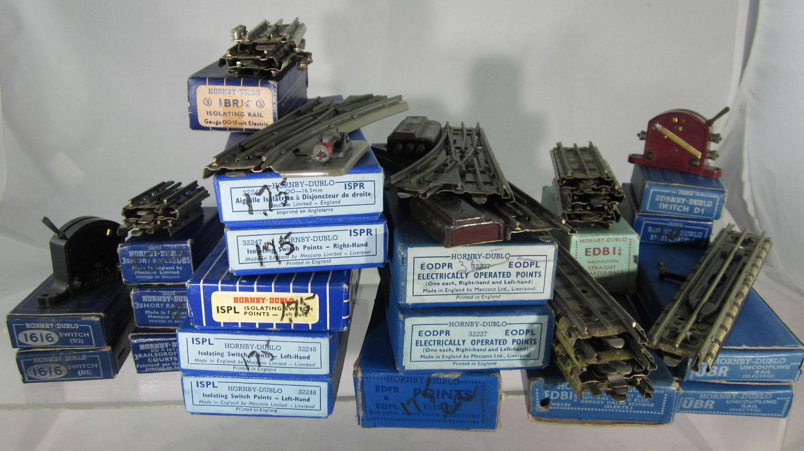 Hornby Dublo Medley of Switches, Track & More. (1 of 1)