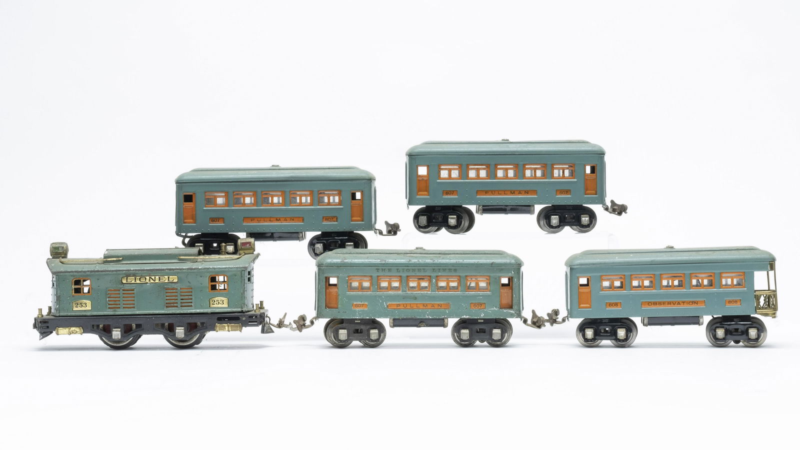 Lionel #253 Passenger Train Set (1 of 2)