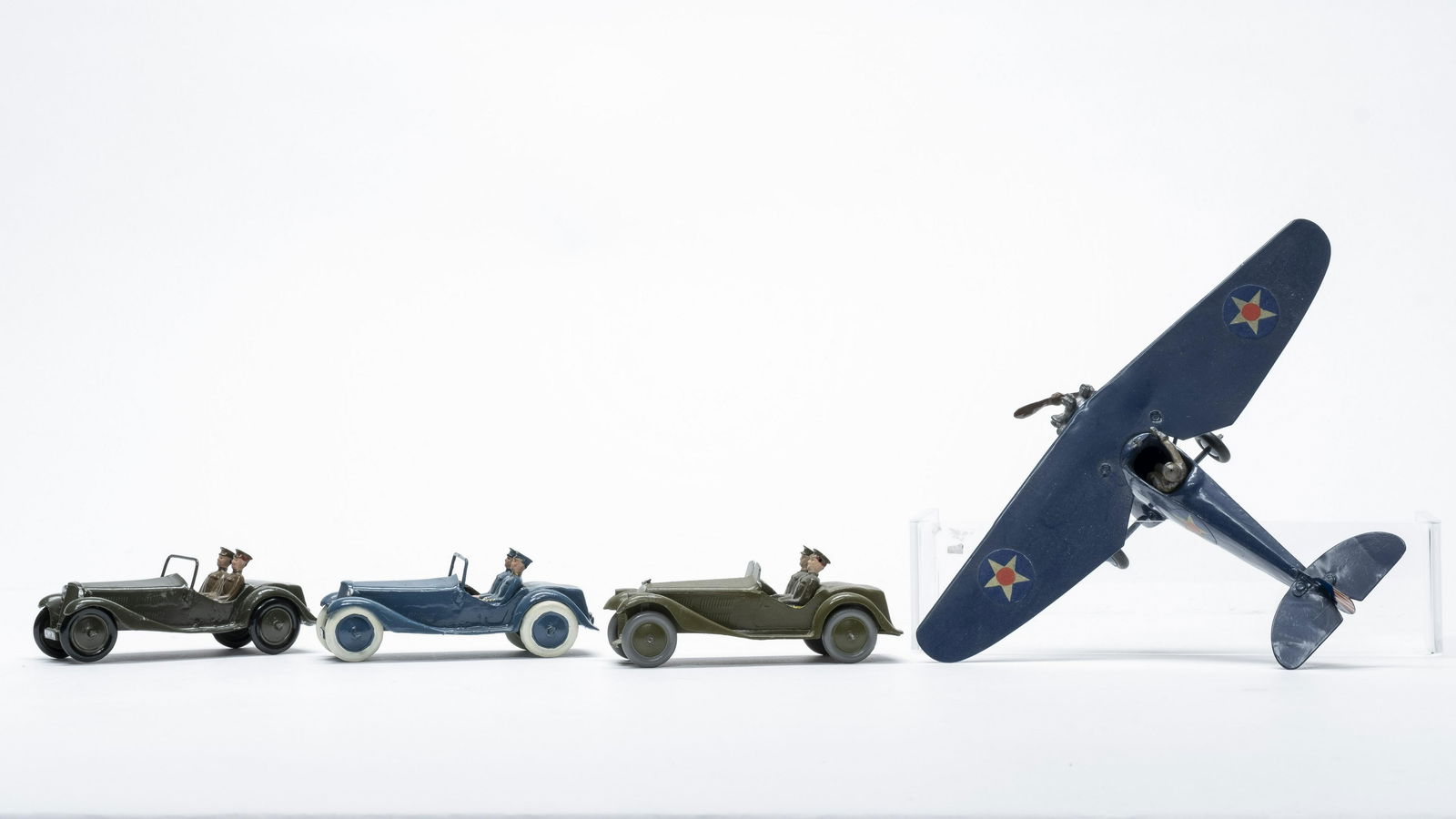 Britains & Dorsel Military Vehicles (1 of 2)