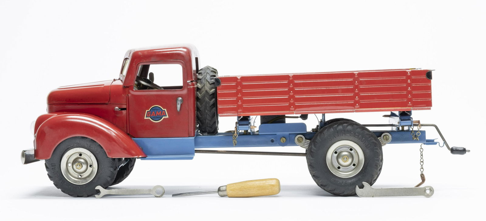 GAMA Truck Windup Toy (1 of 9)