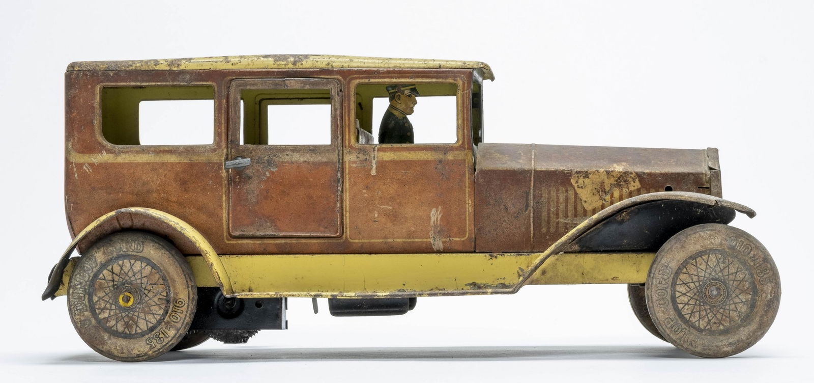 Tipp Co Four Door Limousine (1 of 6)