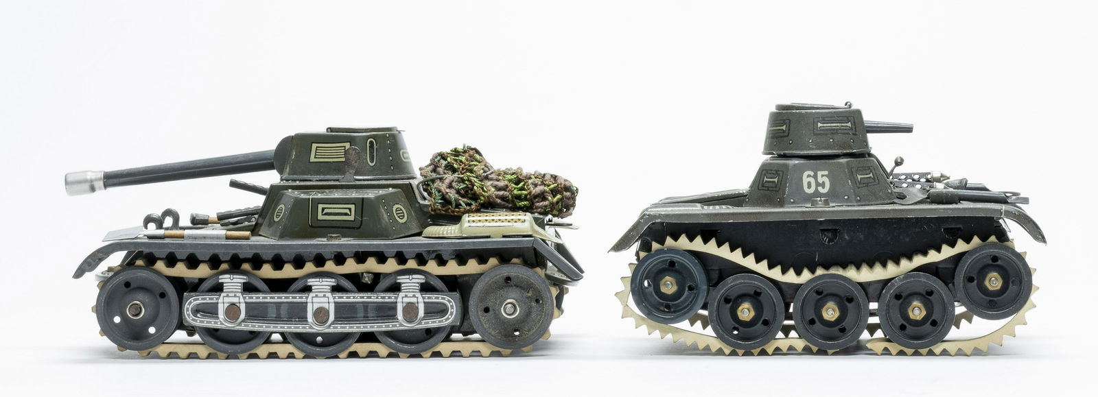 Gescha & GAMA Tank Windup Toys (1 of 2)