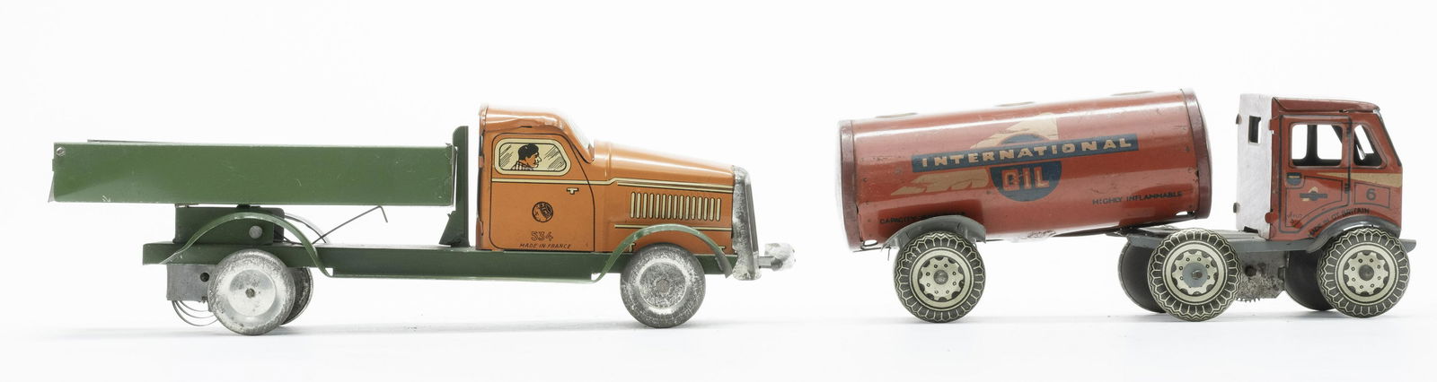 Memo & Mettoy Tin Trucks (1 of 6)