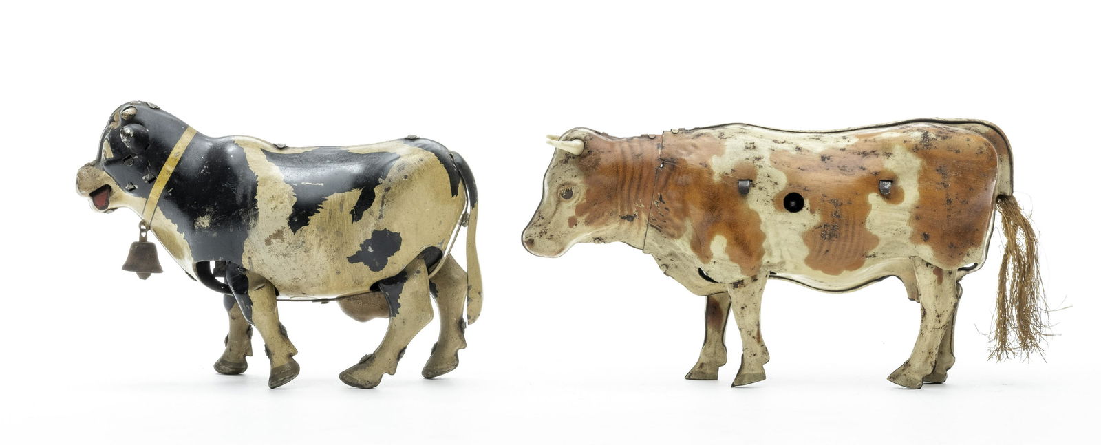 Two Windup Tin Walking Cows (1 of 4)