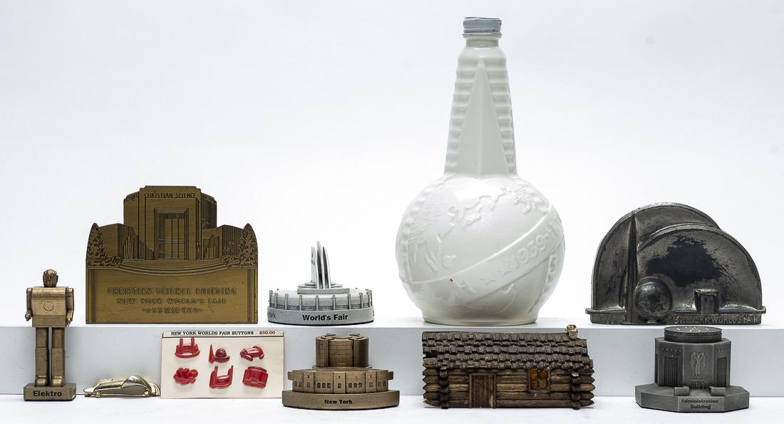 Nine Assorted New York World's Fair Souvenirs (1 of 3)