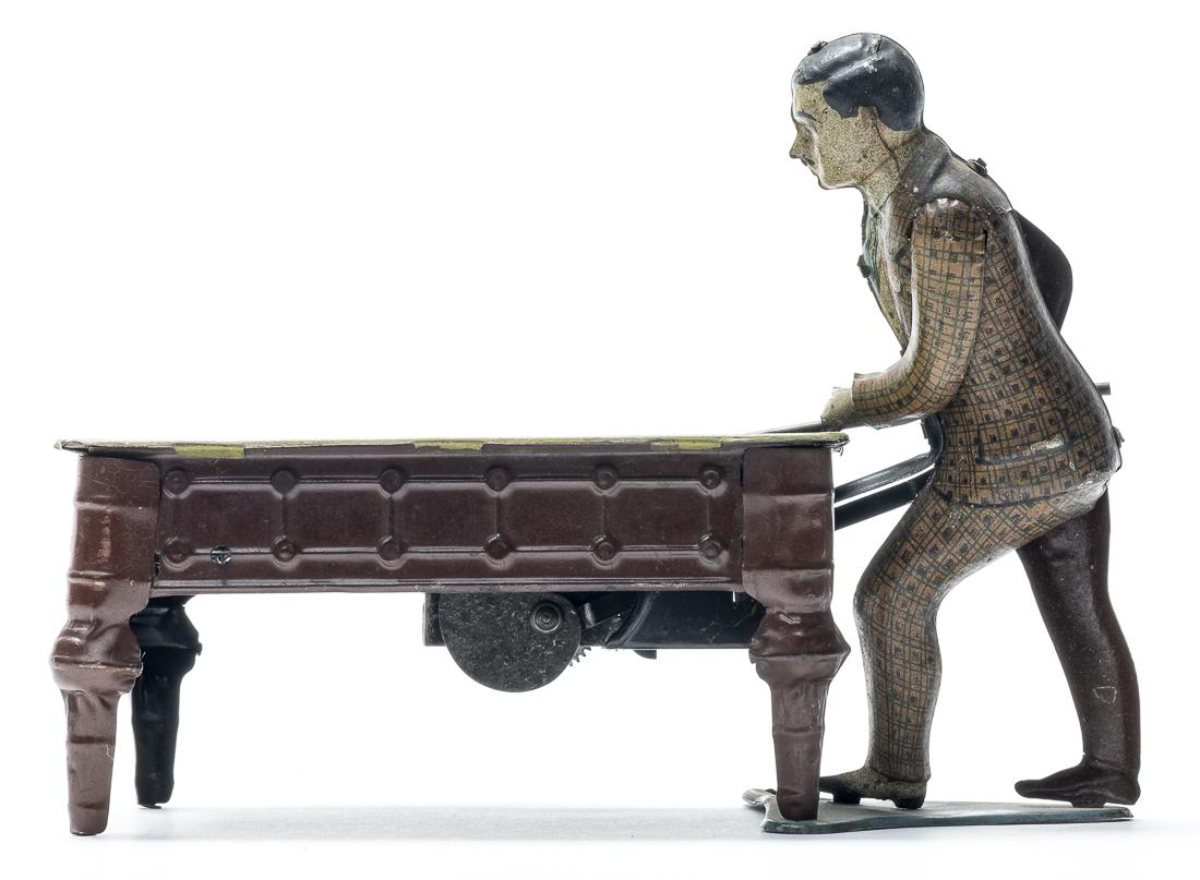 Billiard Player Tin Windup Toy (1 of 4)