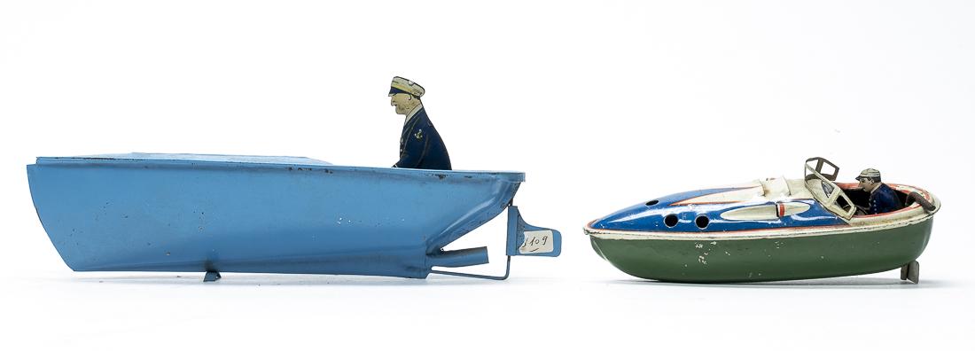 Two Speed Boats (1 of 3)