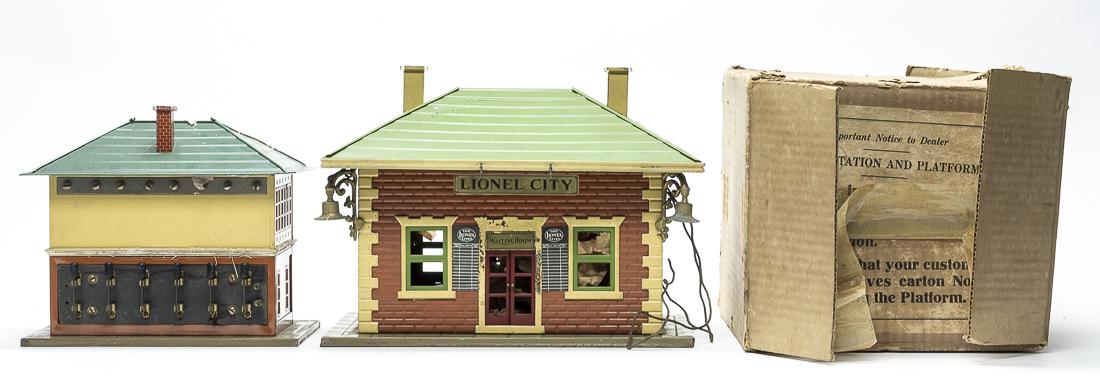 Lionel Station #128. Lionel Switching Station (1 of 2)