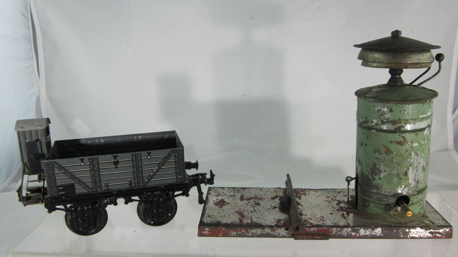 Bing of Germany Clockwork Bell and Open Car (1 of 1)