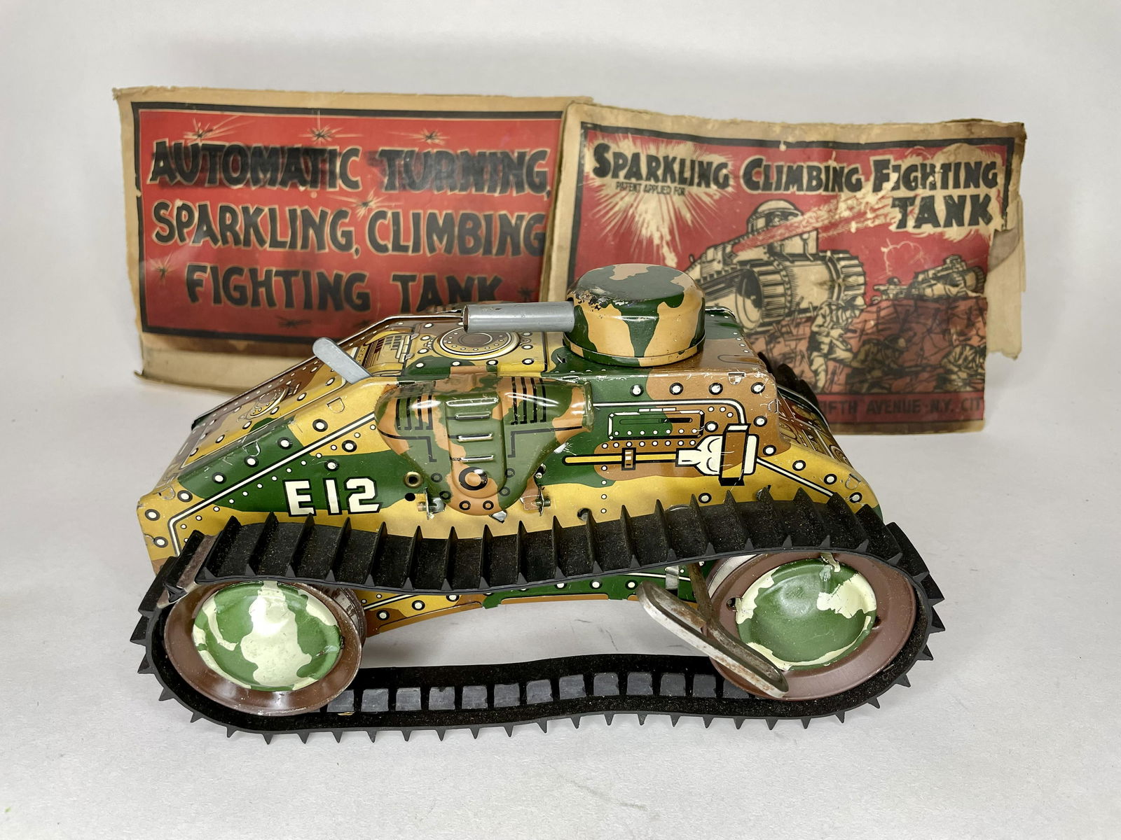 Marx Sparking, Climbing, Fighting Tank (1 of 1)