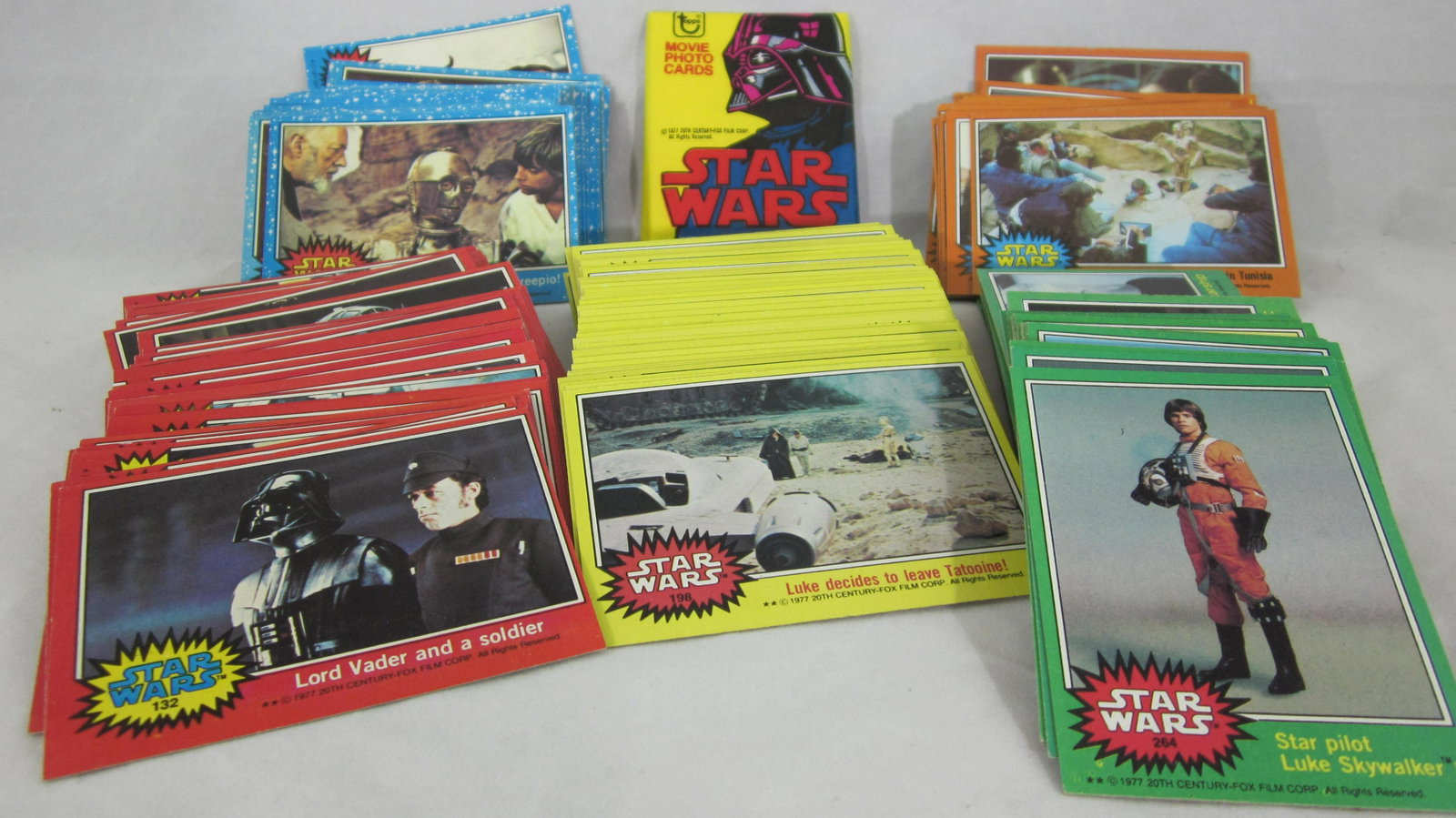 Star Wars Original 1977 Movie Gum/Card Set: UNBOXED 1977 Topps Brand Star Wars Movie Photo Cards (complete 330 cards) AND an original 1977 packaged Bubble Gum & cards, complete and excellent in original wrapping. That gum is 44 years old…firs