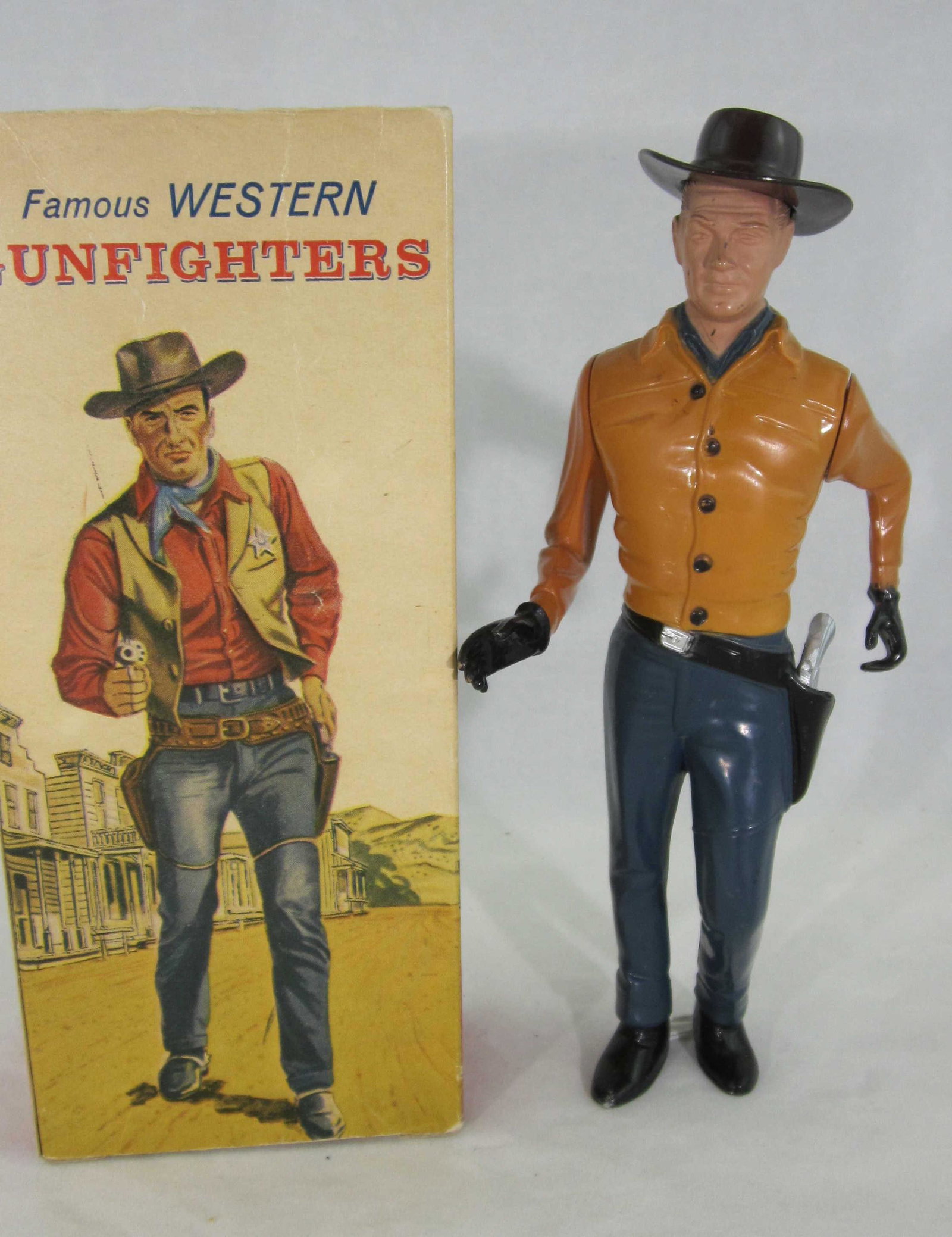 Hartland Series Set #764 Jim Hardie On Foot: Boxed Hartland Western Series Jim Hardie/Dale Robertson on foot from Tales of Wells Fargo TV Show. Condition near mint, repro pistol, box is poor with torn but present lid. 1 piece, issued 1958-1960.