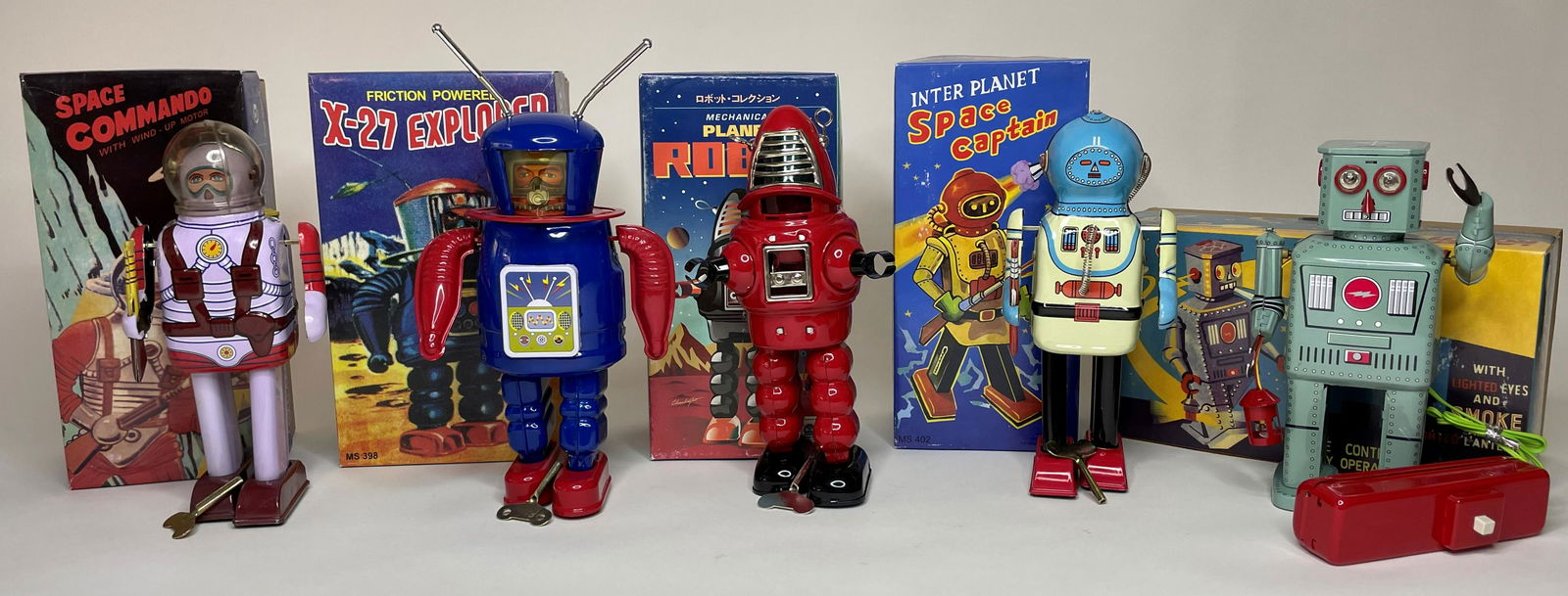 Assorted Collectable Robots (1 of 1)