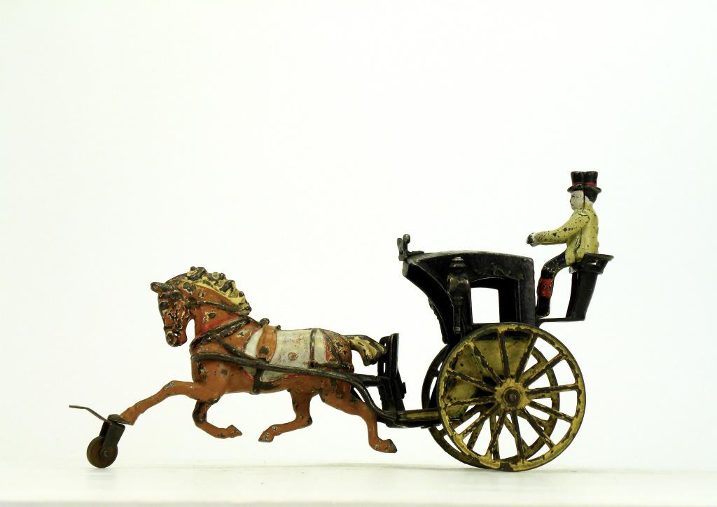 Hansom Cab Iron Toy (1 of 6)