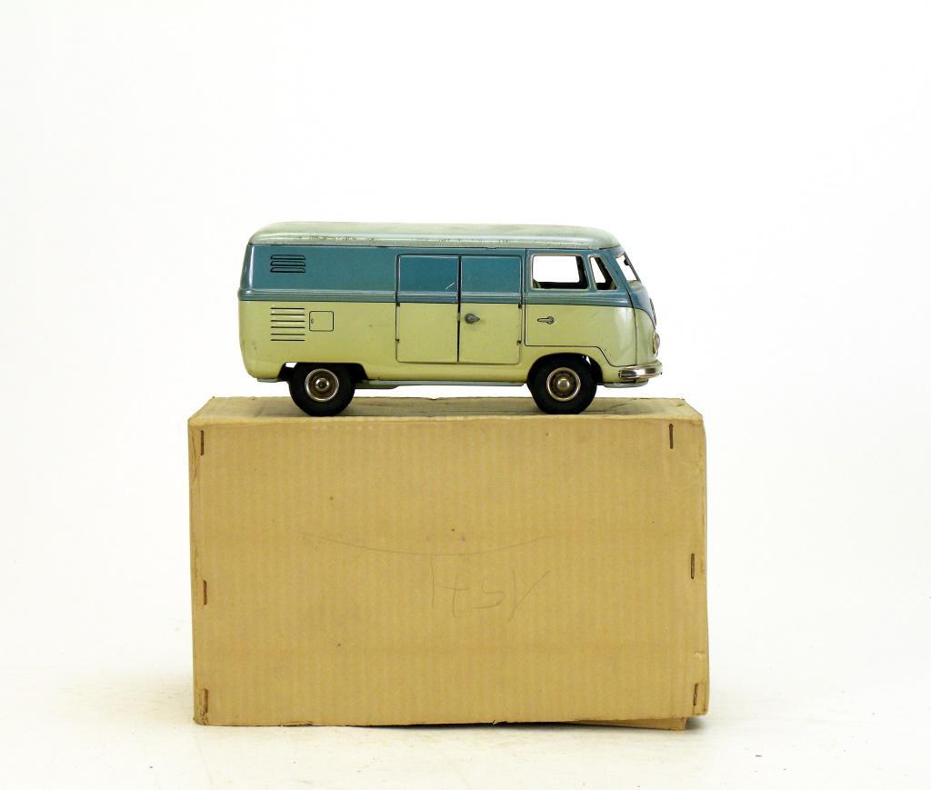 Volkswagen Bus Friction Toy (1 of 6)