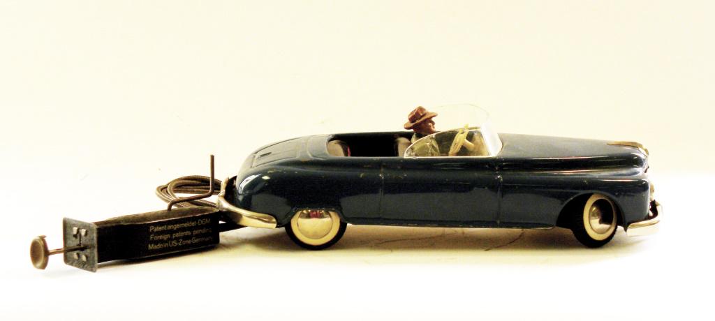 Four Seat Convertible - Arnold (1 of 5)