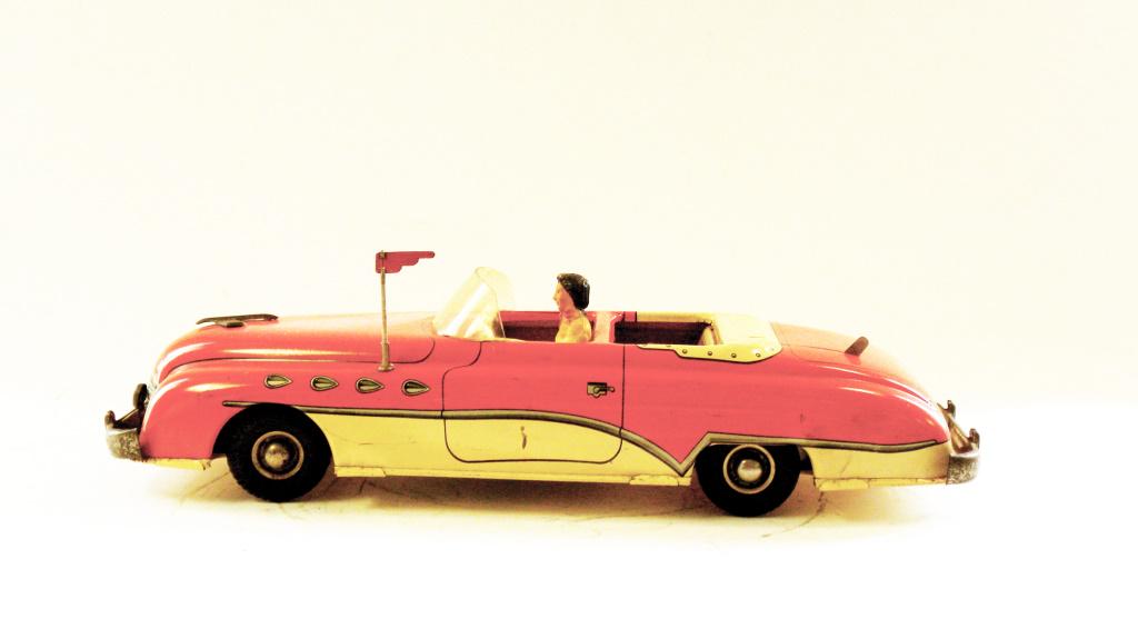 Four Seat Convertible - Joustra (1 of 6)