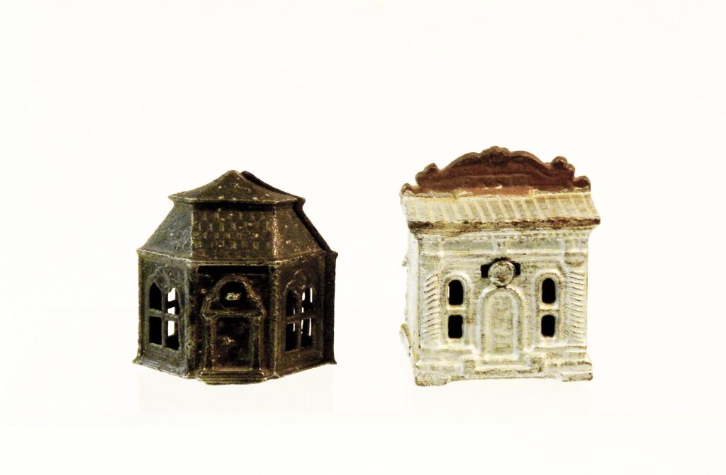 1876 Small / Six Siding Building Banks (1 of 3)