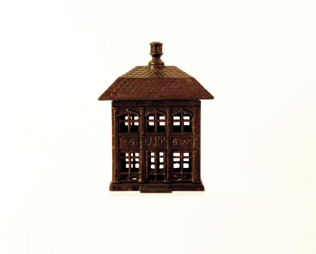 Finial Iron Bank (1 of 3)