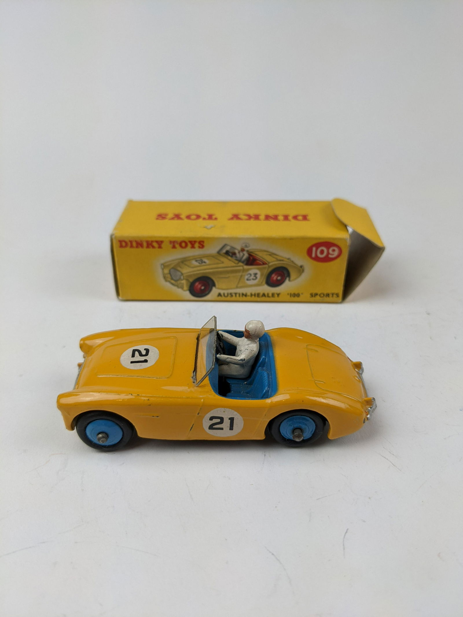Dinky 109 Austin Healey 100 In Yellow (1 of 1)