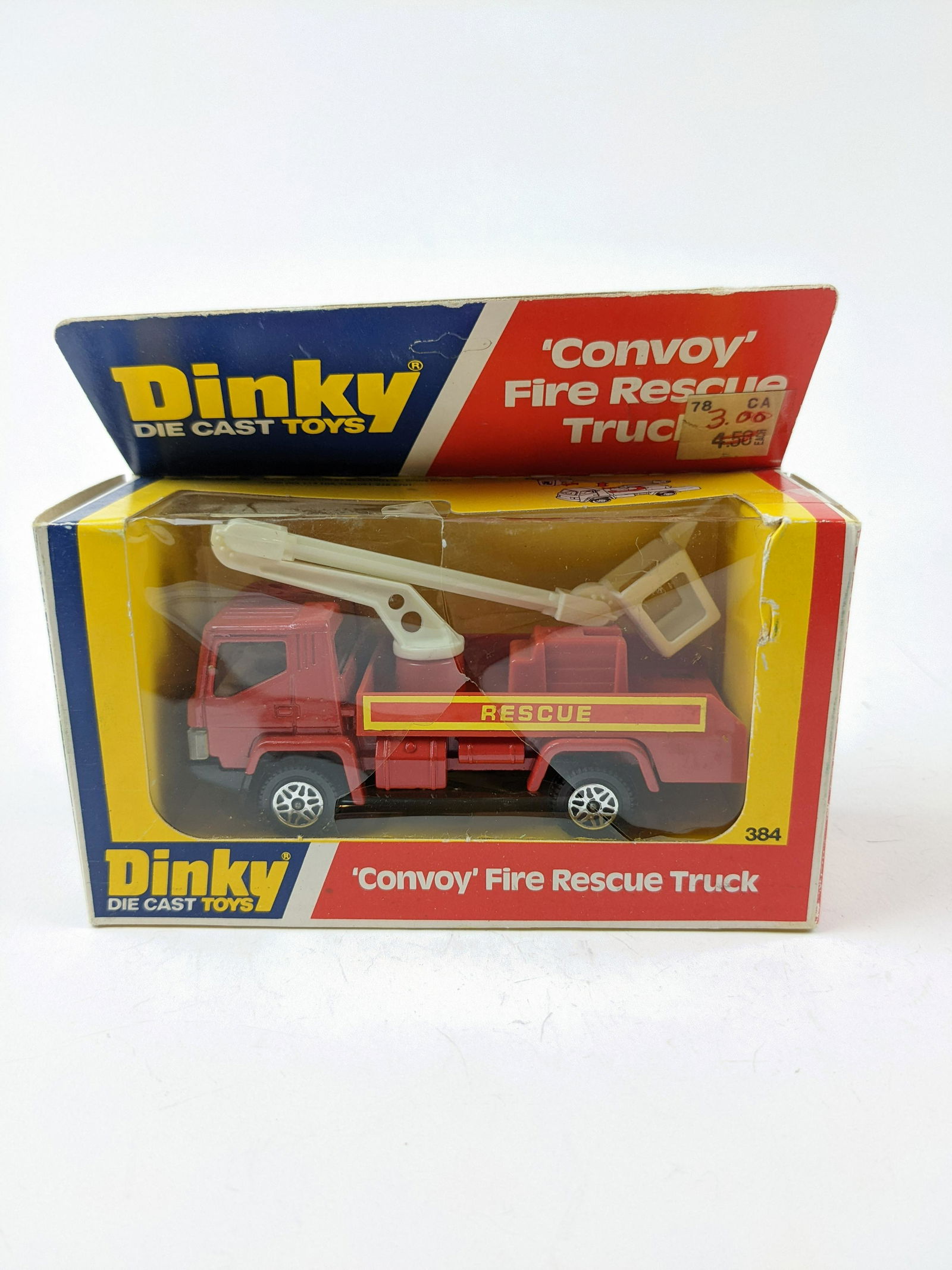 Dinky 384 Convoy Fire Rescue Truck Commercial (1 of 1)