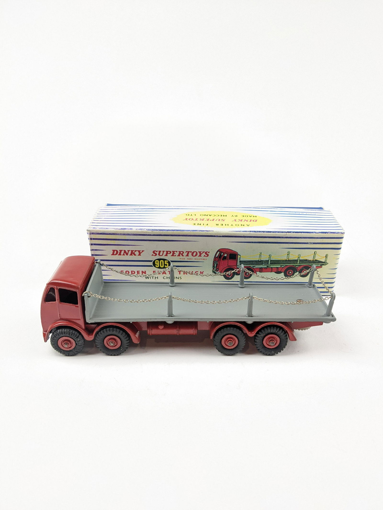 Dinky 905 Foden Flat Truck W/Chains Commercial (1 of 1)
