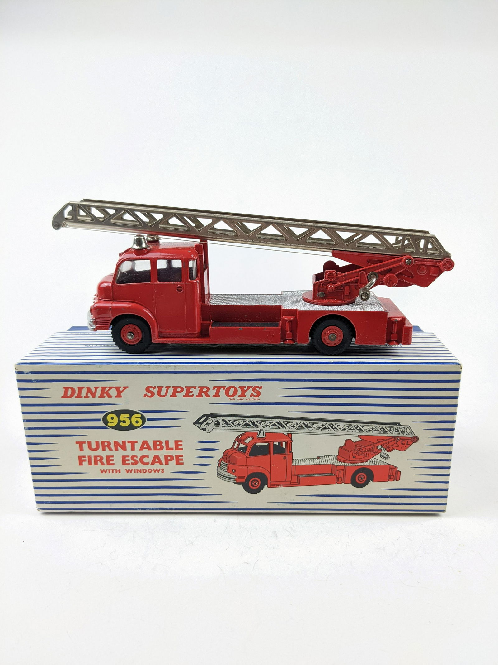 Dinky 956 Turntable Fire Escape Commercial (1 of 1)