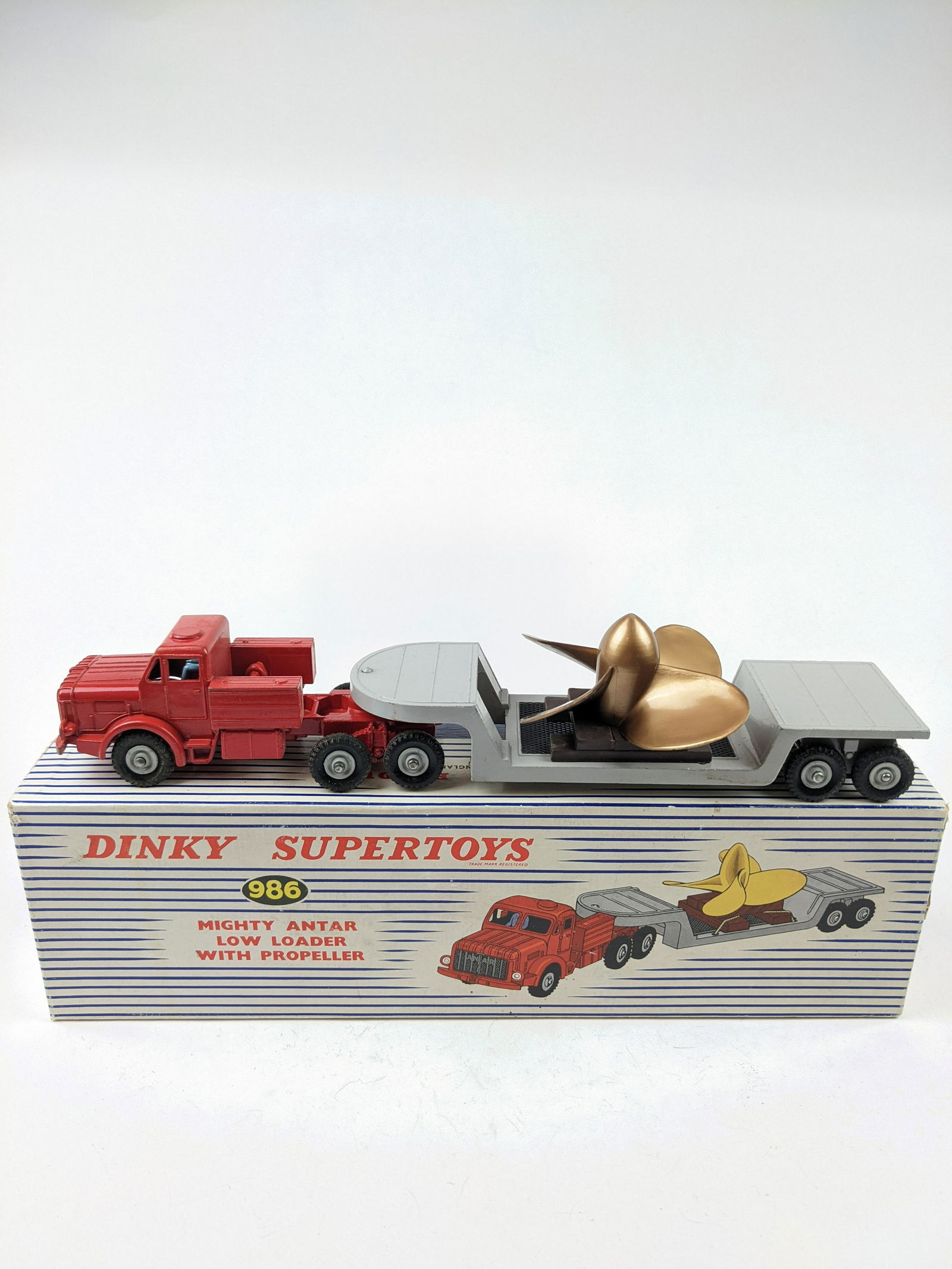 Dinky 986 Mighty Antar Low Loader with Propeller (1 of 1)