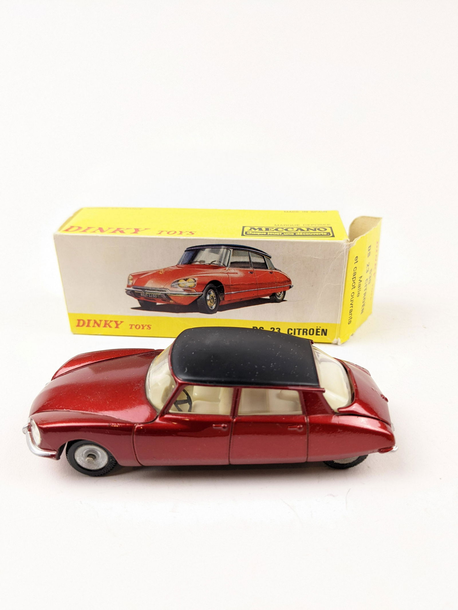 Dinky Spanish 530 DS 23 Citroen (1 of 1)