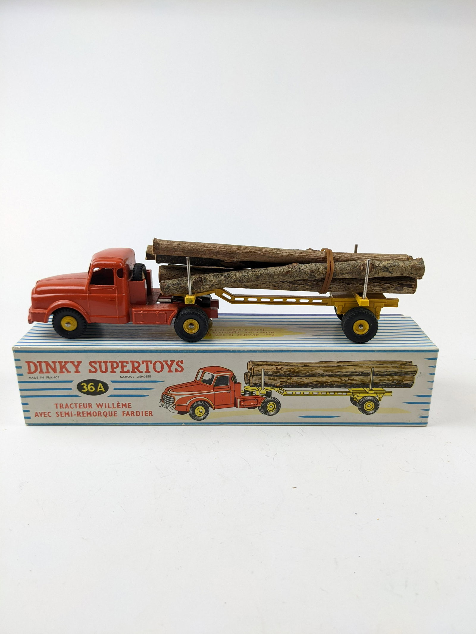 Dinky French 36A Tractuer Willeme: 1 Piece Condition Excellent Complete Box Very Good
