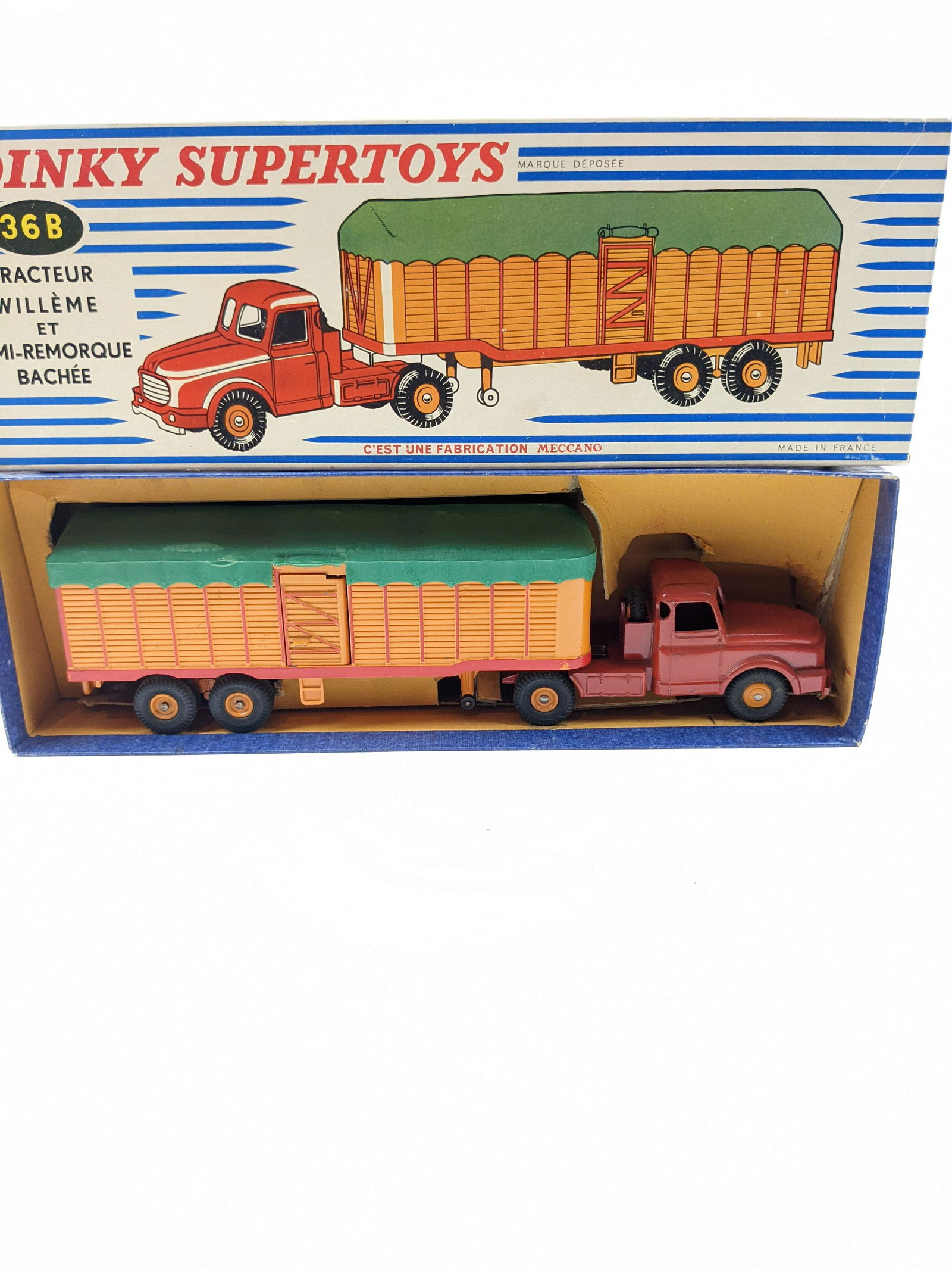 Dinky French 36B Tracteur Willeme Et Semi Bachee (1 of 1)