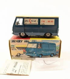 Dinky French 570 Peugeot Allo Fret Van