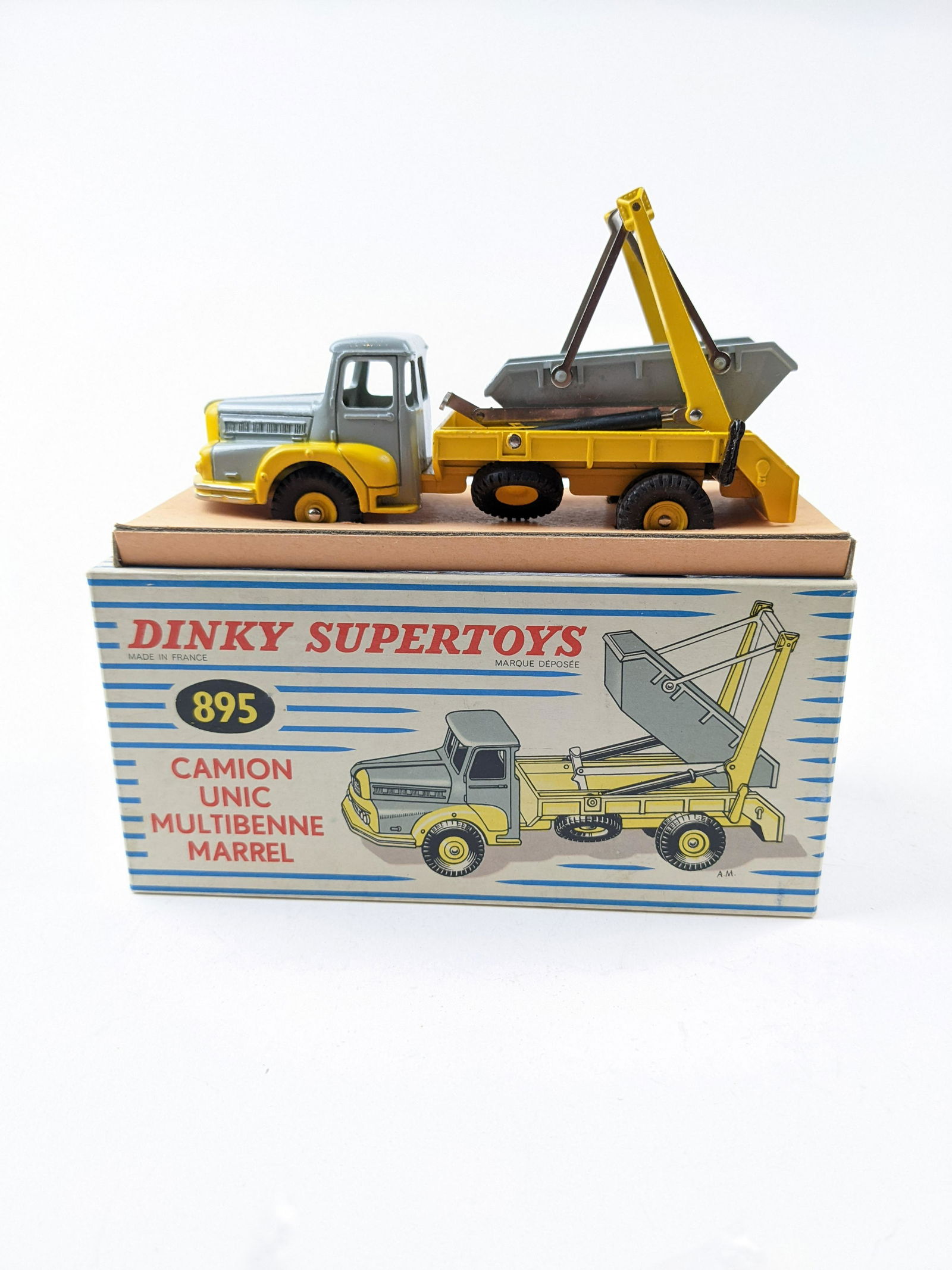 Dinky French 888 Camion Petrolier Saharien