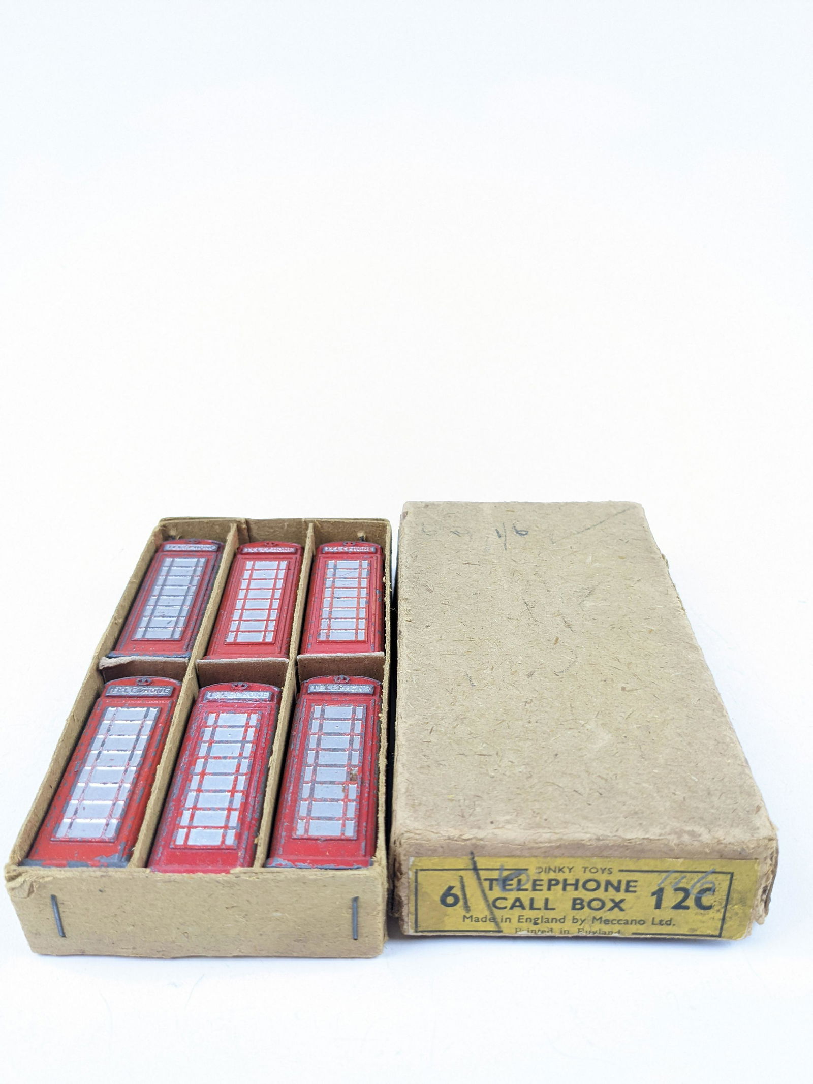 Dinky Store Stock 12C Telephone Call Box (1 of 1)