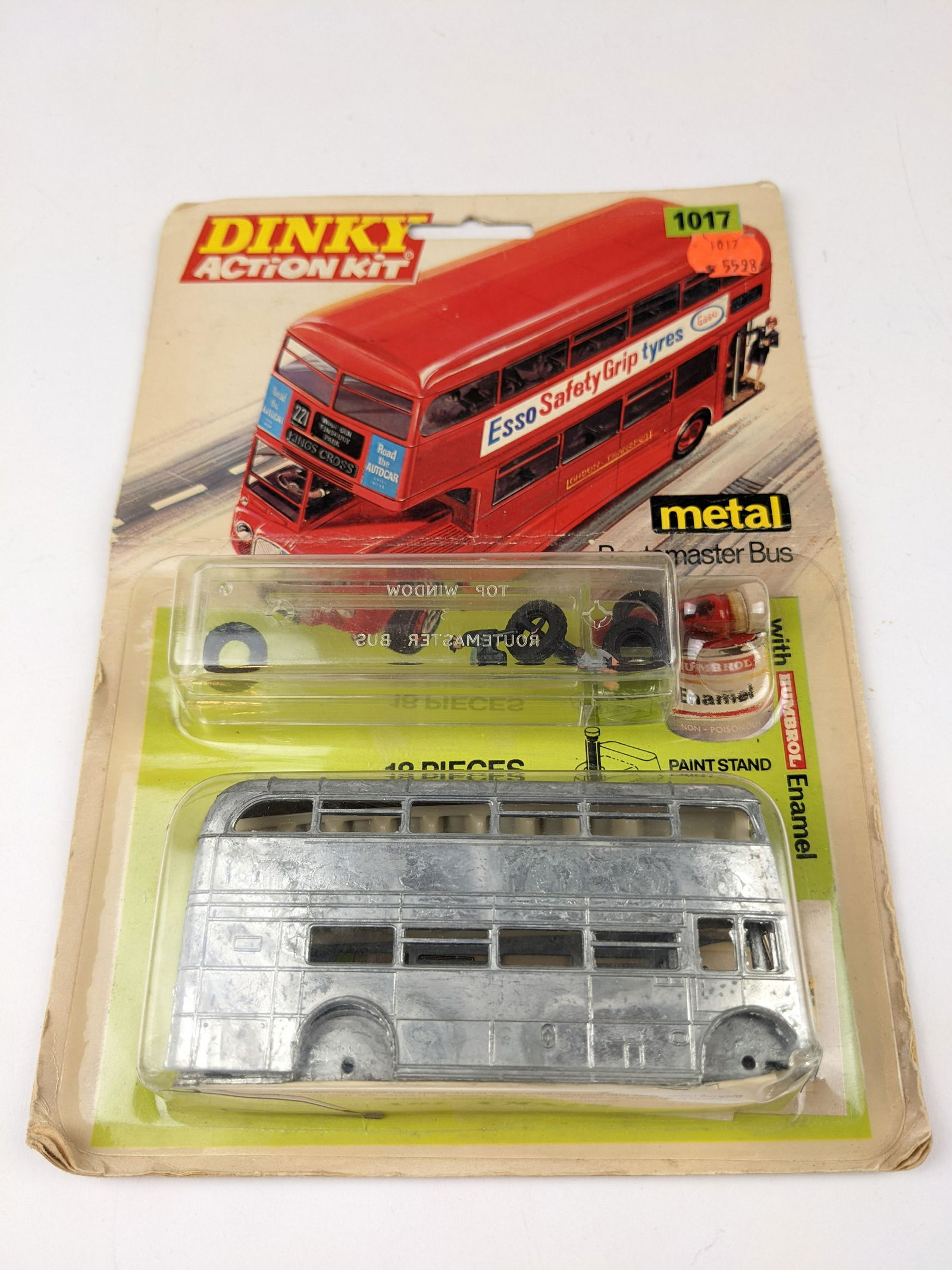 Dinky Action Kit 1017 Routemaster Bus (1 of 1)
