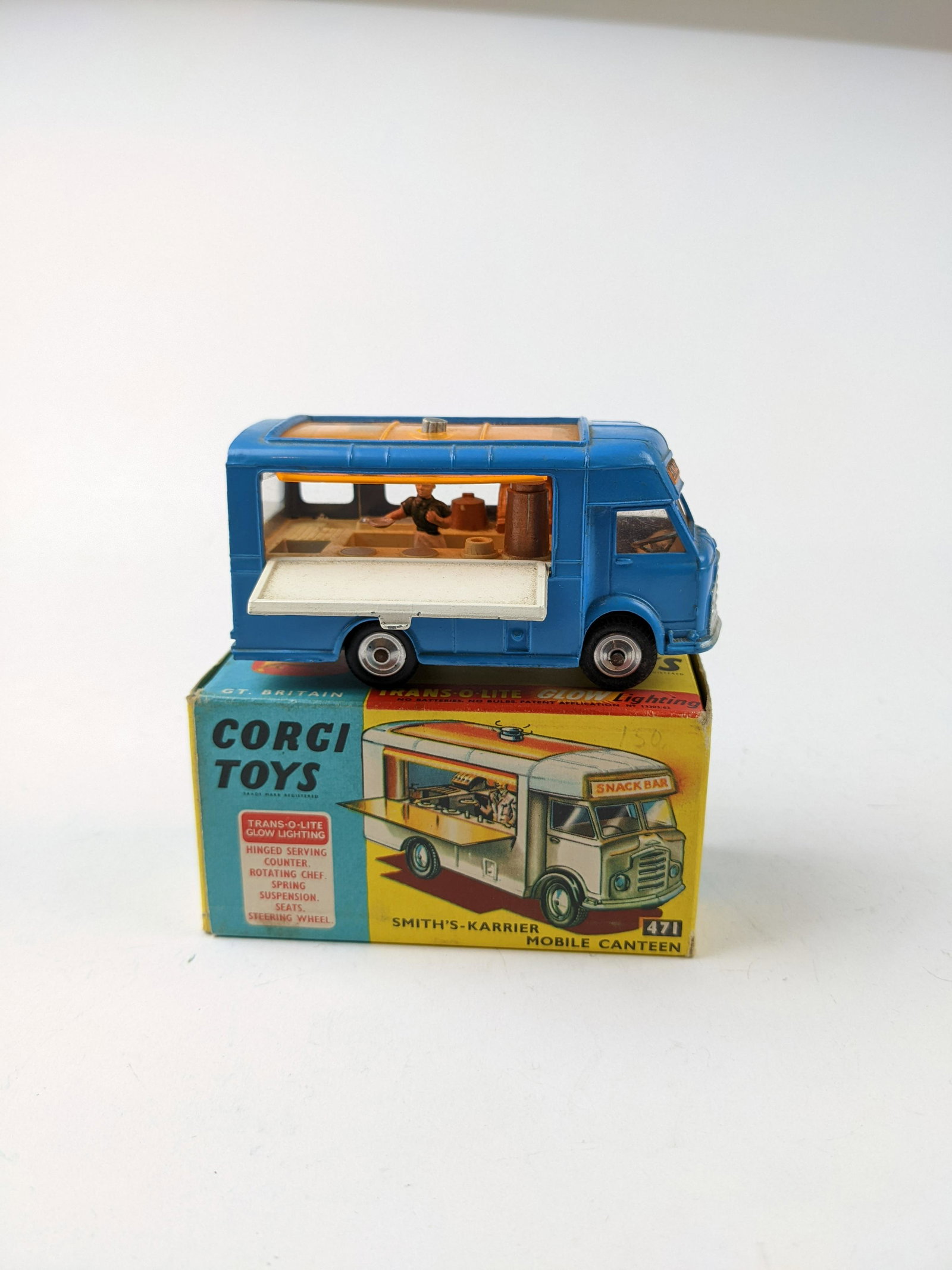 Corgi 471 Smith's Karrier Canteen (1 of 1)
