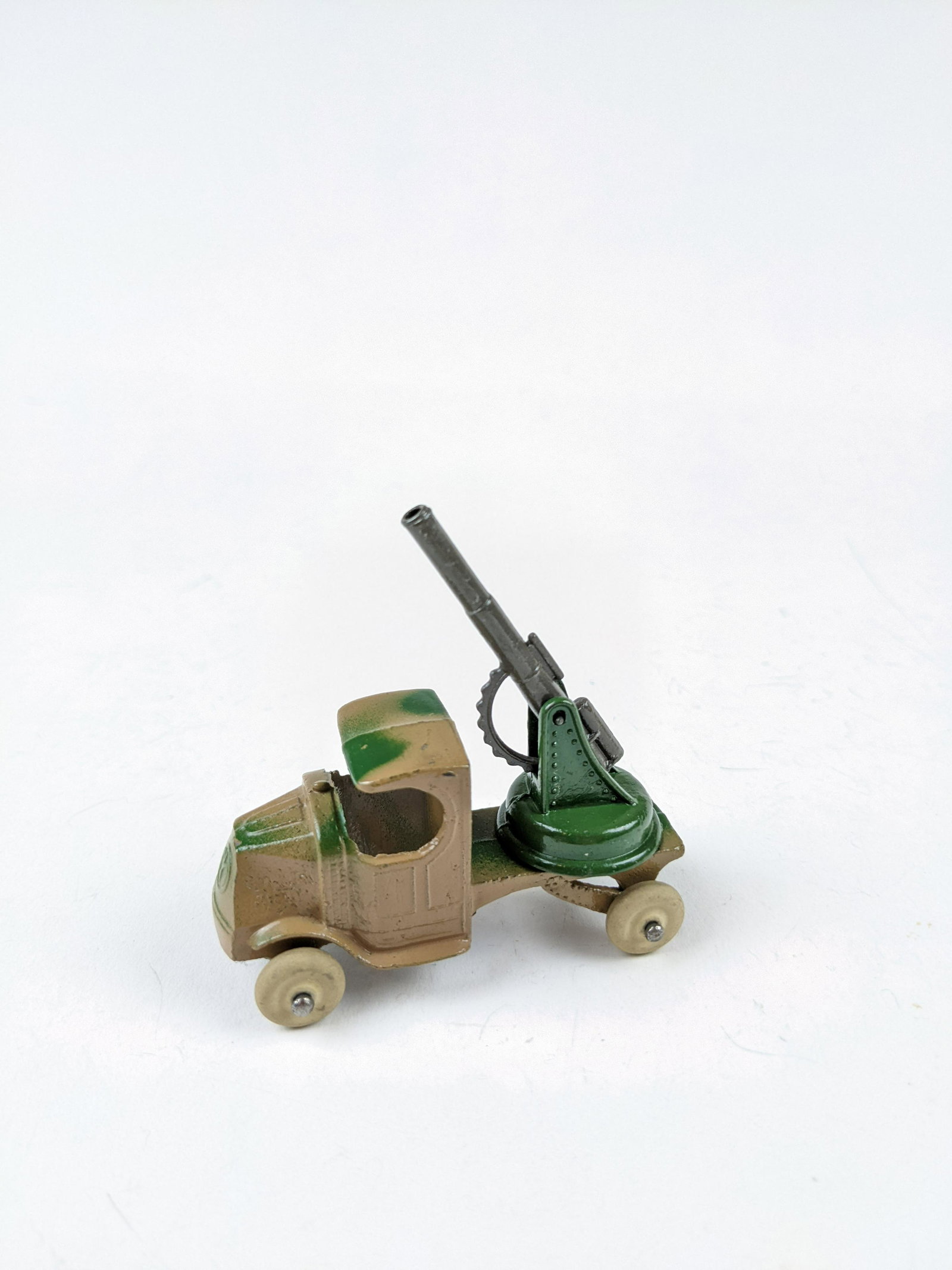 Tootsietoy WWI Camo AA Truck: 1 Piece Condition Excellent No Box