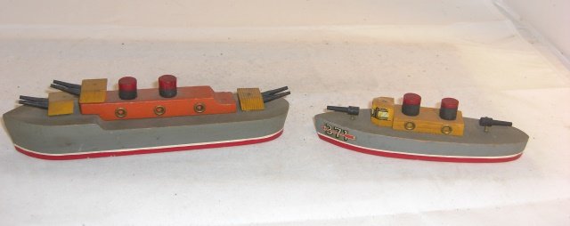 2 WOOD BOATS: Holgate; 8" & 6 1/2"; "#371"; condition very good