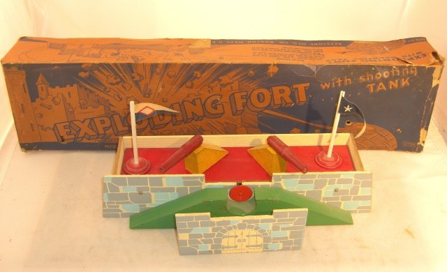 KEYSTONE EXPLODING FORT (1 of 1)