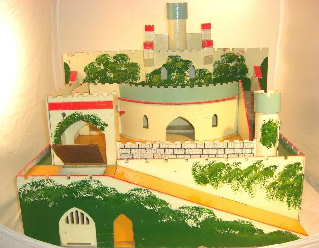 GEE BEE CASTLE (1 of 1)