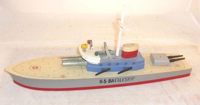 KEYSTONE "B5 BATTLESHIP": Wood; 15 1/2" long; spring firing mechanism works; no rockets; condition very good