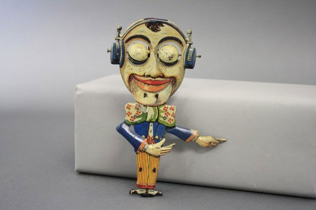 Radio Operator 5 Cent Toy (1 of 2)