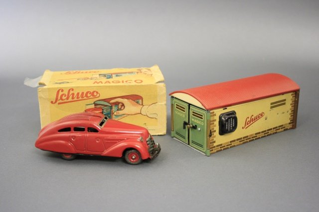 Schuco "Magico" Garage with Auto, Boxed (1 of 2)