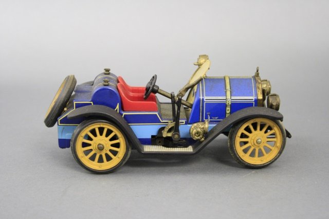 Schuco "Mercer" (1 of 2)