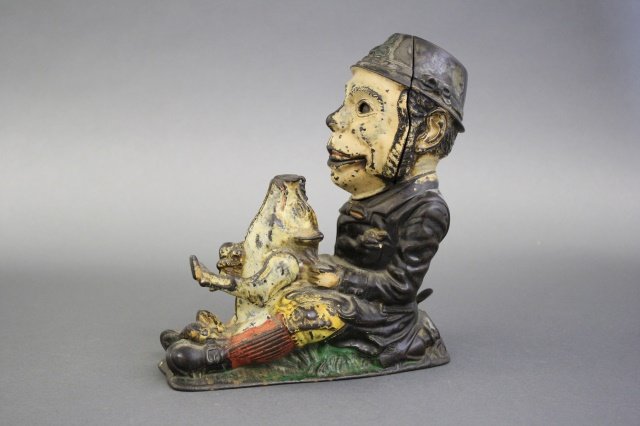 Paddy and His Pig: J. & E. Stevens Company, Cromwell, Connecticut, Circa 1890. Made of cast iron. Good Condition (needs a clean).