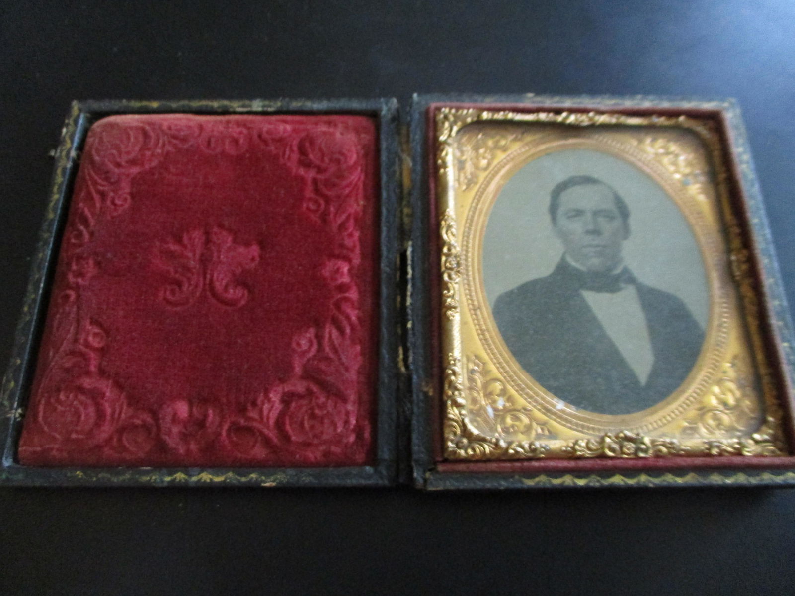 Ambrotype Portrait of a Gentleman (1 of 5)