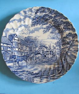 Royal Mail Plate: English Mail Carriage in front of TavernBlue and White Maker: Myott Origin: England Type: Plate Dimensions: Radius 9 3/4" Condition Report Excellent